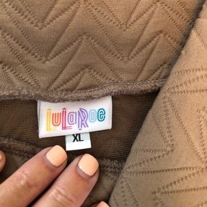 LuLaRoe Cassie pencil skirt